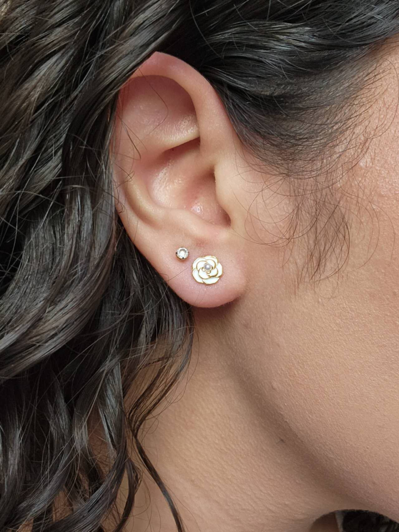 Gold Flower Pearl Earrings